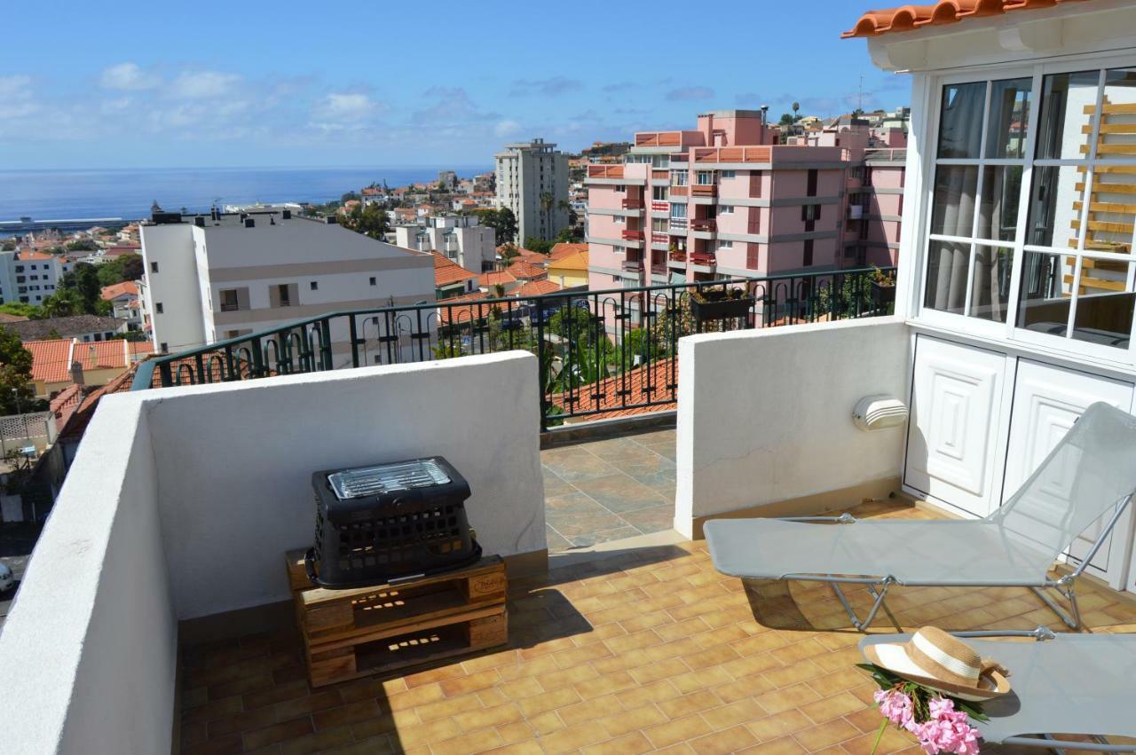 Top Floor With Balcony In Funchal Экстерьер фото